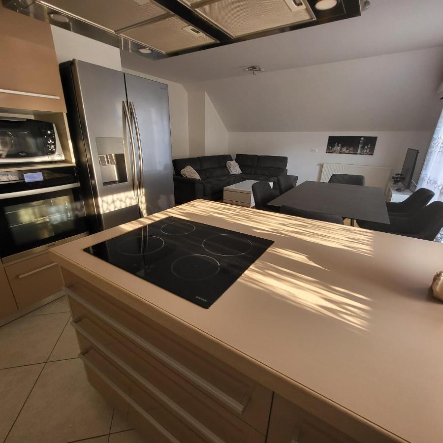 Škofljica Apartment Zelimlje מראה חיצוני תמונה