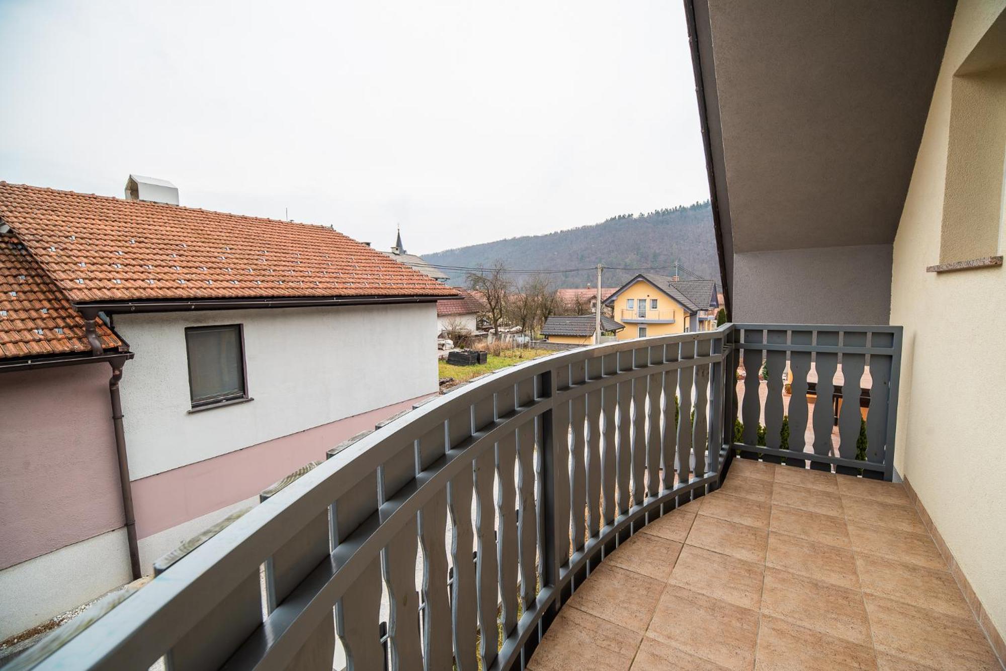 Škofljica Apartment Zelimlje מראה חיצוני תמונה