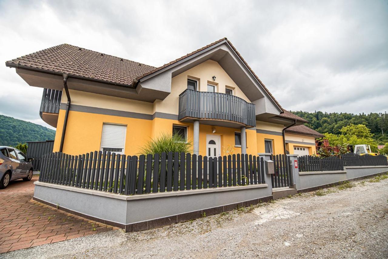 Škofljica Apartment Zelimlje מראה חיצוני תמונה