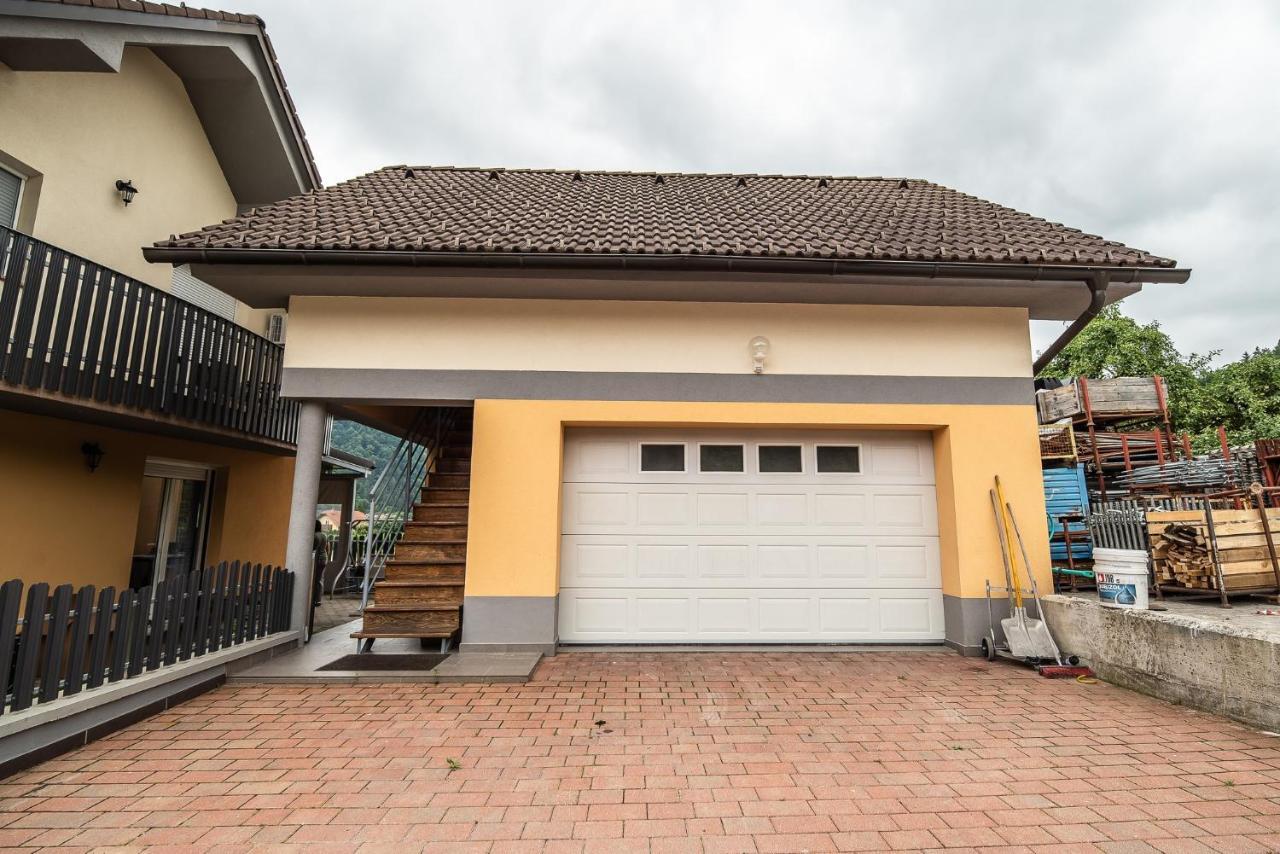 Škofljica Apartment Zelimlje מראה חיצוני תמונה